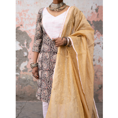 Gandhari Kurta Set