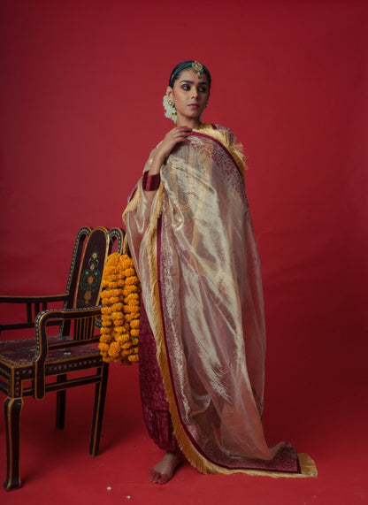 Pataka Kurta Set